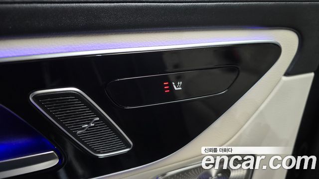 Mercedes-Benz GLC-Class 2025 — photo 18