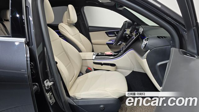 Mercedes-Benz GLC-Class 2025 — photo 16