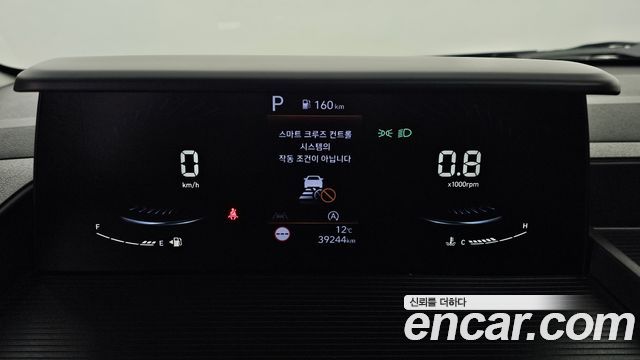 Hyundai Staria 2023 — photo 8