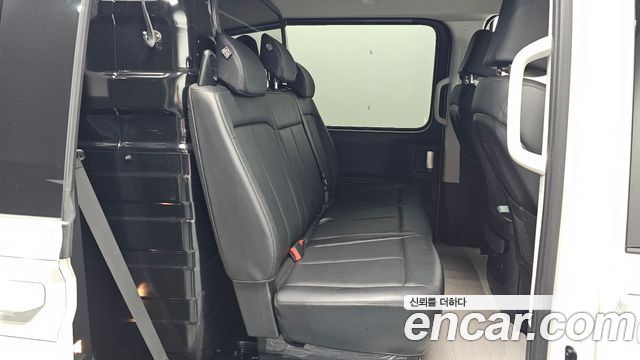 Hyundai Staria 2023 — photo 11
