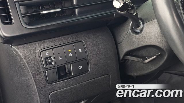 Hyundai Staria 2023 — photo 18