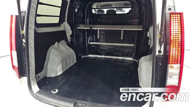 Hyundai Staria 2023 — photo 20
