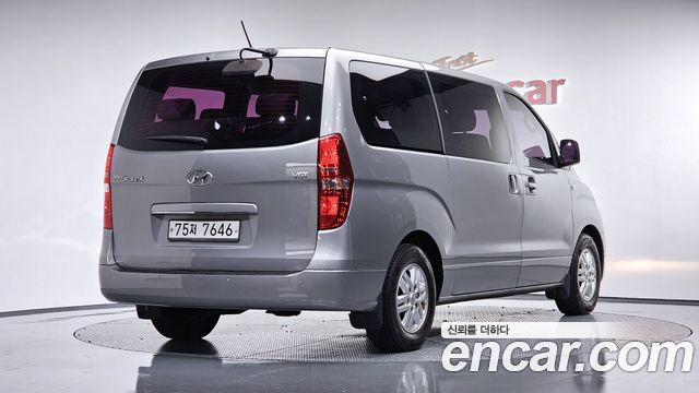 Hyundai Starex 2016 — photo 2