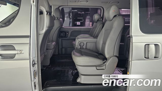 Hyundai Starex 2016 — photo 19