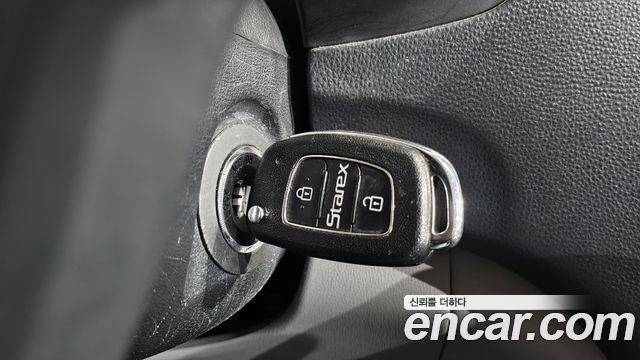 Hyundai Starex 2016 — photo 23