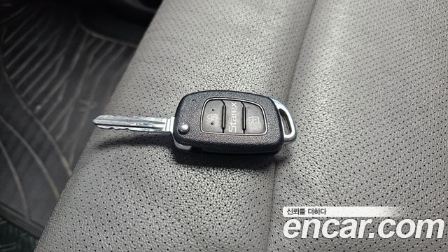 Hyundai Starex 2016 — photo 24