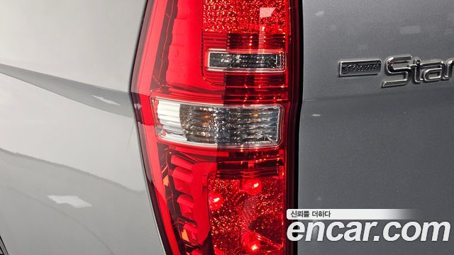 Hyundai Starex 2016 — photo 9