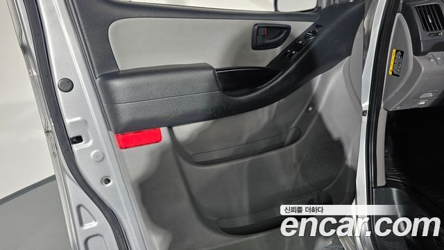 Hyundai Starex 2016 — photo 14