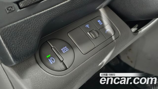 Hyundai Starex 2016 — photo 29