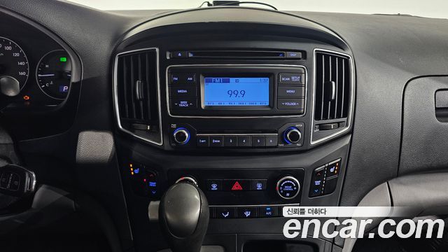 Hyundai Starex 2016 — photo 31