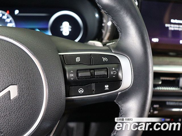 Kia K5 2022 — photo 8