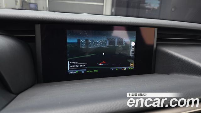 Lexus IS 2020 — photo 20