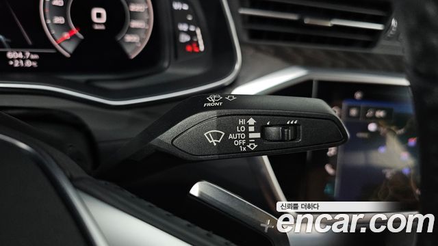 Audi A6 2021 — photo 27