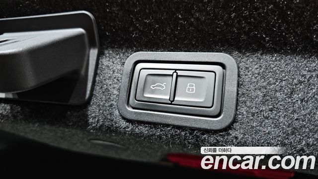 Audi A6 2021 — photo 33