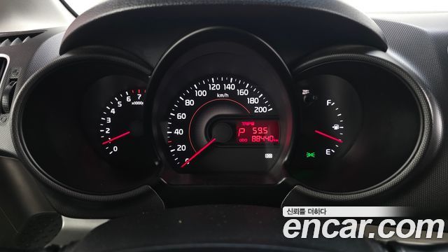 Kia RAY 2016 — photo 11
