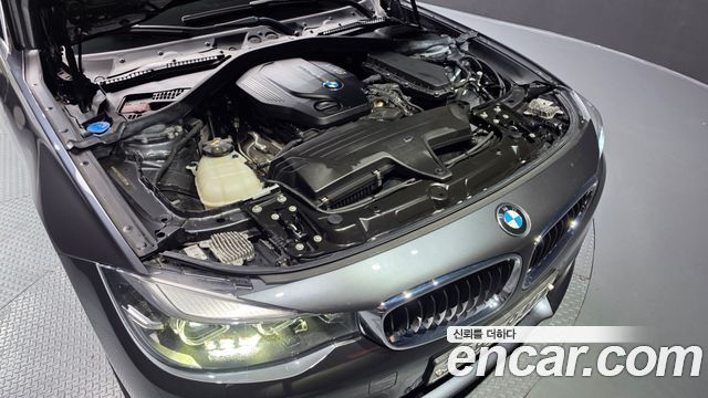 BMW Gran Turismo 2020 — photo 6