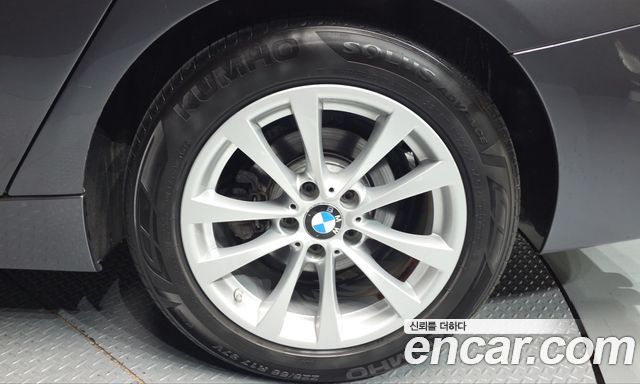 BMW Gran Turismo 2020 — photo 7