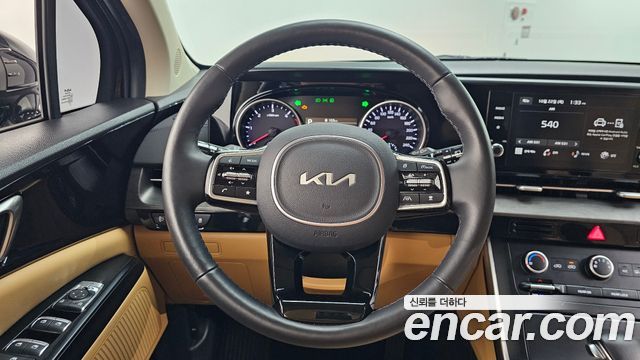 Kia Canival 2023 — photo 19