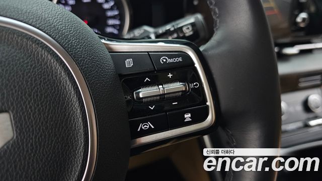 Kia Canival 2023 — photo 21