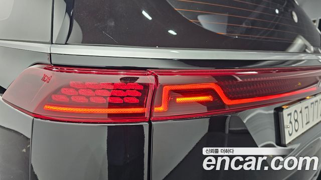 Kia Canival 2023 — photo 9