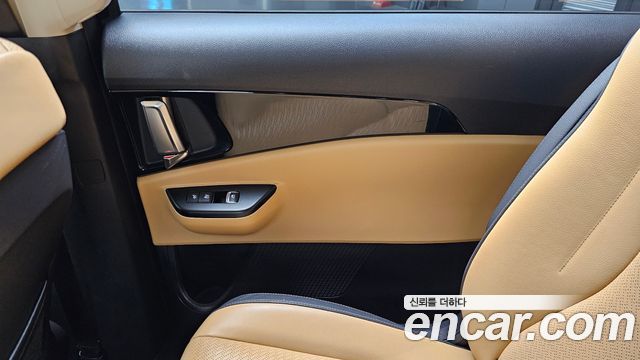 Kia Canival 2023 — photo 15