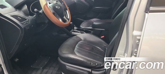 Hyundai Tucson 2011 — photo 6
