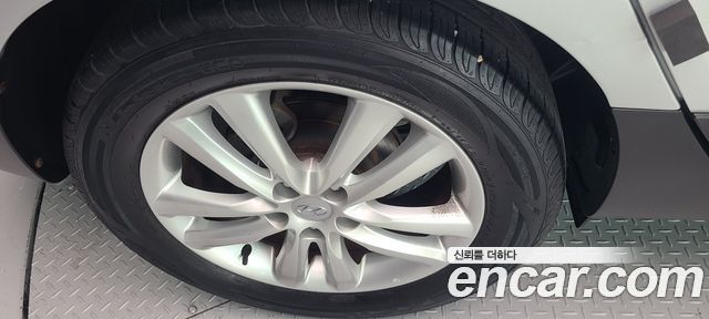 Hyundai Tucson 2011 — photo 18