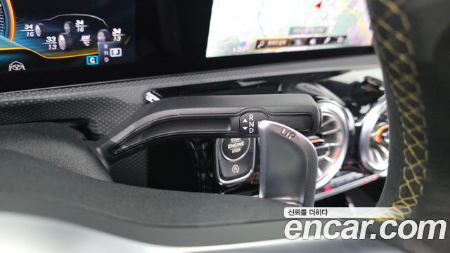 Mercedes-Benz CLA-Class 2022 — photo 12