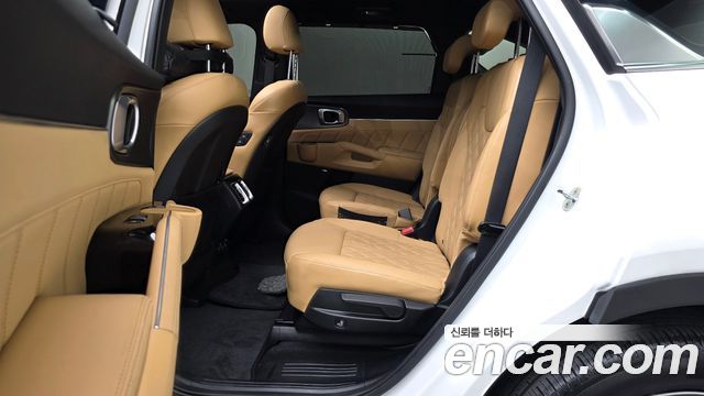 Kia Sorento 2023 — photo 17