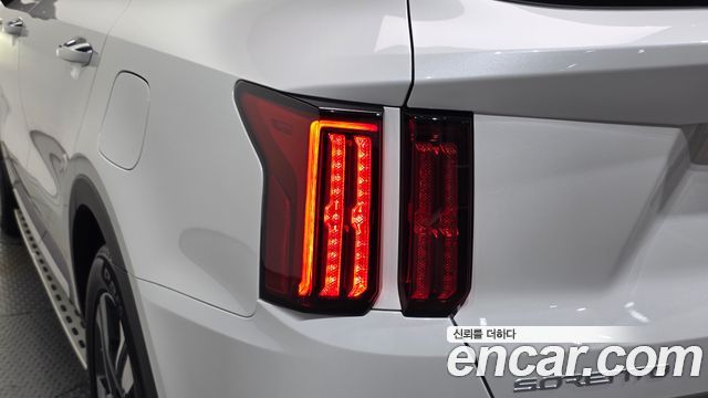 Kia Sorento 2023 — photo 9