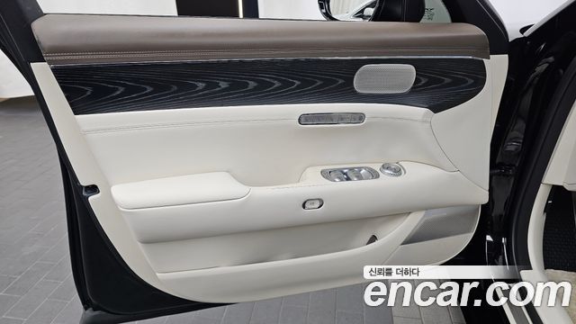 Genesis G90 2022 — photo 14