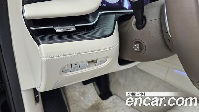 Genesis G90 2022 — photo 29