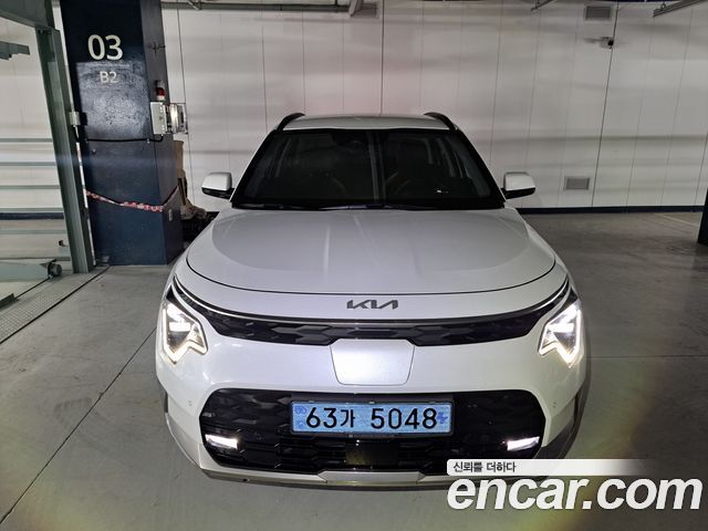 Kia Niro 2023 — photo 2