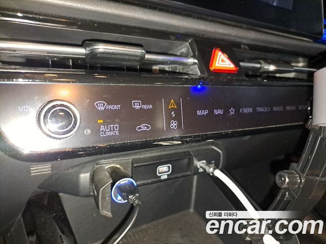 Kia Niro 2023 — photo 17
