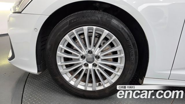 Audi A6 2021 — photo 5