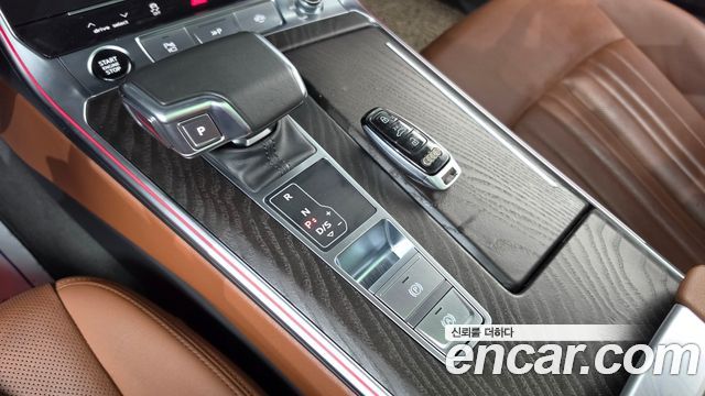 Audi A6 2021 — photo 12