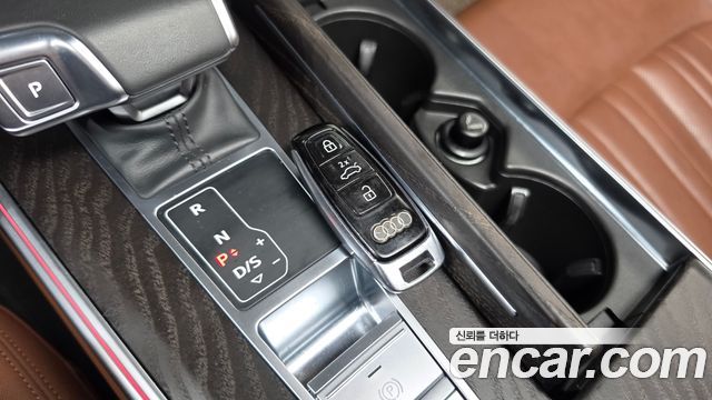 Audi A6 2021 — photo 21