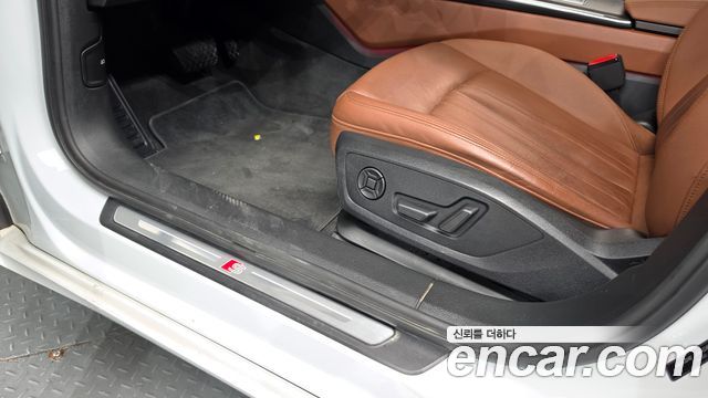 Audi A6 2021 — photo 22