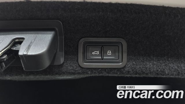 Audi A6 2021 — photo 23