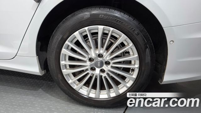 Audi A6 2021 — photo 7