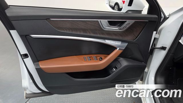 Audi A6 2021 — photo 14