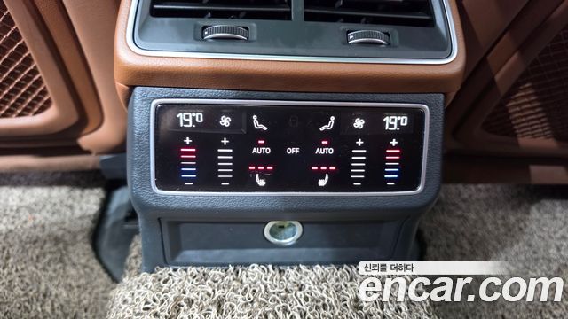 Audi A6 2021 — photo 34