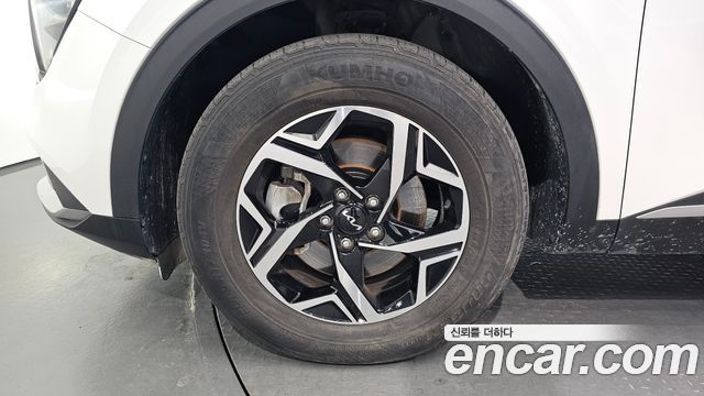 Kia Sportage 2023 — photo 5