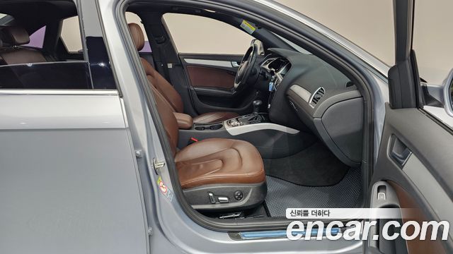 Audi A4 2015 — photo 11