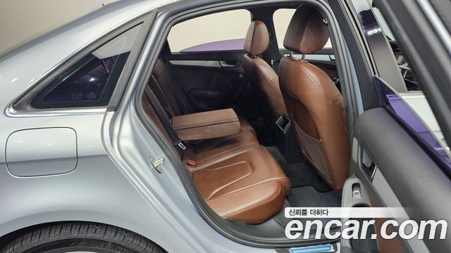 Audi A4 2015 — photo 12