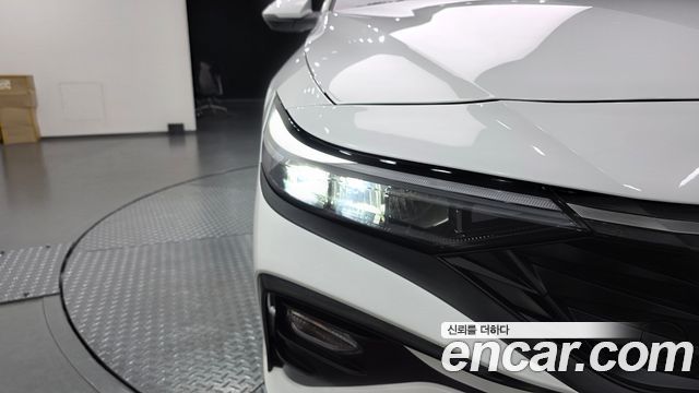 Hyundai AVANTE 2026 — photo 8