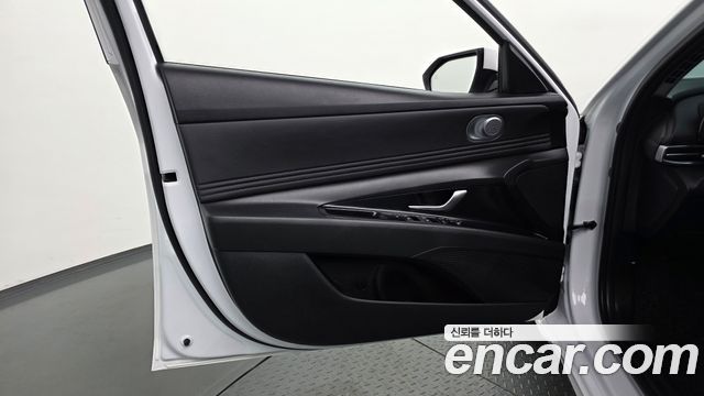 Hyundai AVANTE 2026 — photo 14