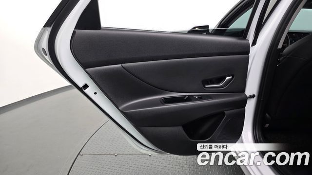 Hyundai AVANTE 2026 — photo 15
