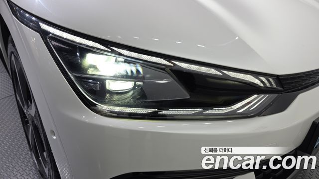 Kia EV6 2022 — photo 8
