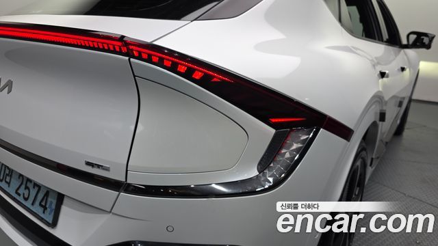 Kia EV6 2022 — photo 9
